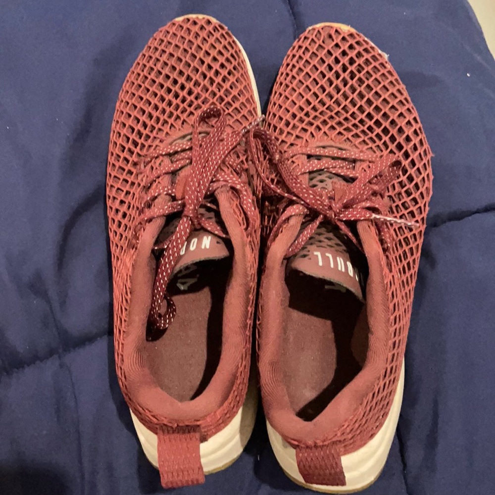 Nobull maroon mesh runners